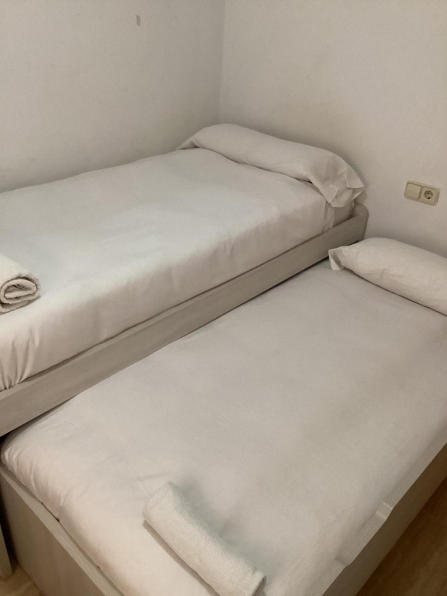 Fuengirola Holidays Sun & Beach Exteriör bild